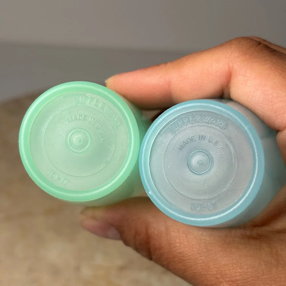 Tupperware Vintage Juice Tumblers 2oz‎ Blue Green Set of 2 Pastel Small